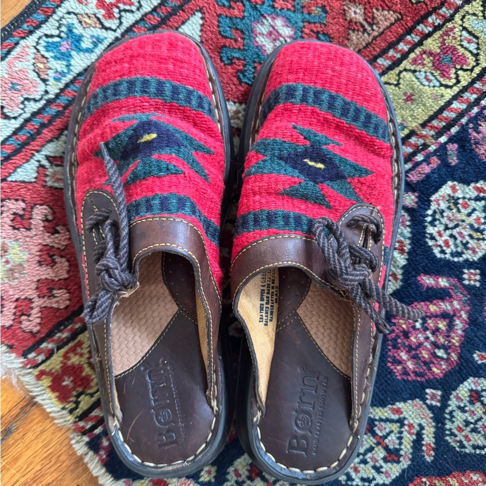 Super cute wool red clogs! Brand new! Born, size 8.5-9